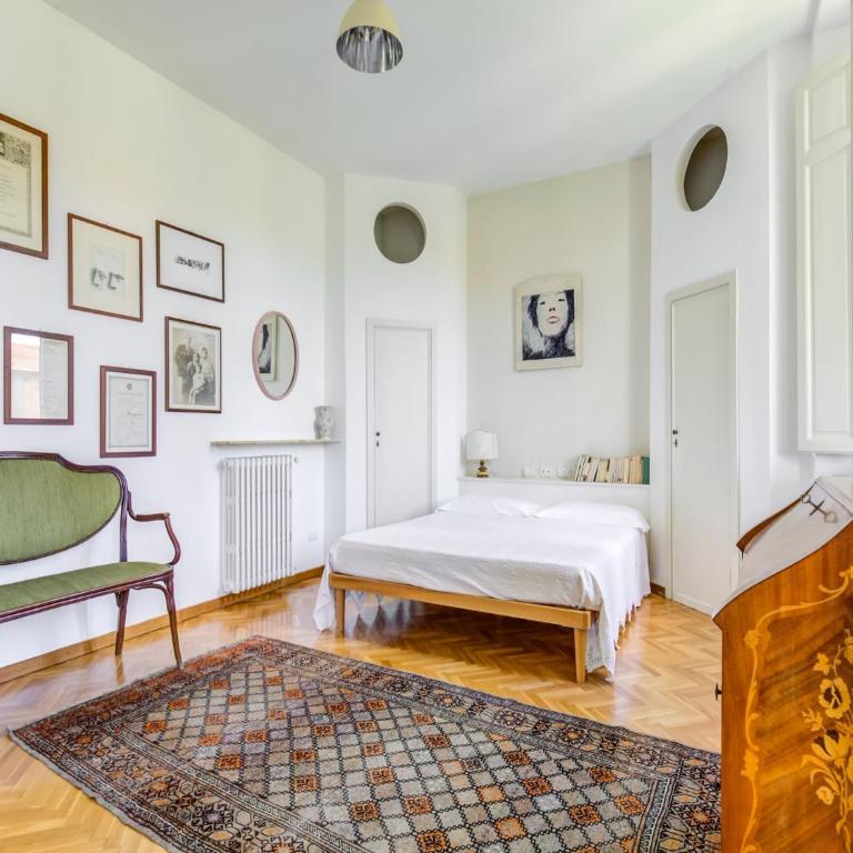 Pisa Getaway by the Tower - Five-Bedroom Holiday Home - 11