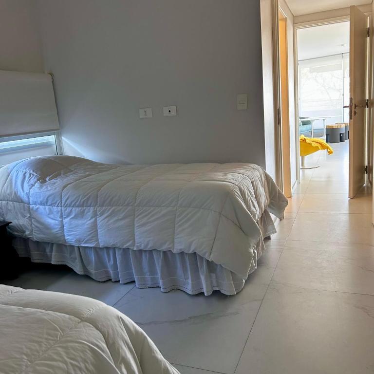 Apto 2 Dormitorios Balcón Vista al Río - Two-Bedroom Apartment - 3