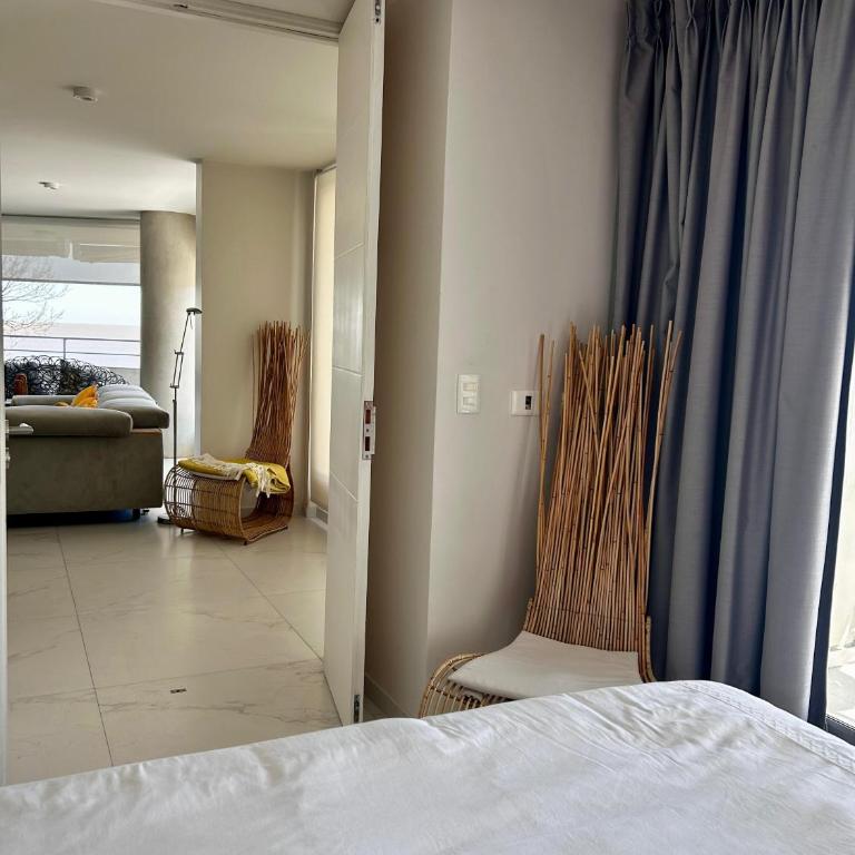 Apto 2 Dormitorios Balcón Vista al Río - Two-Bedroom Apartment - 5