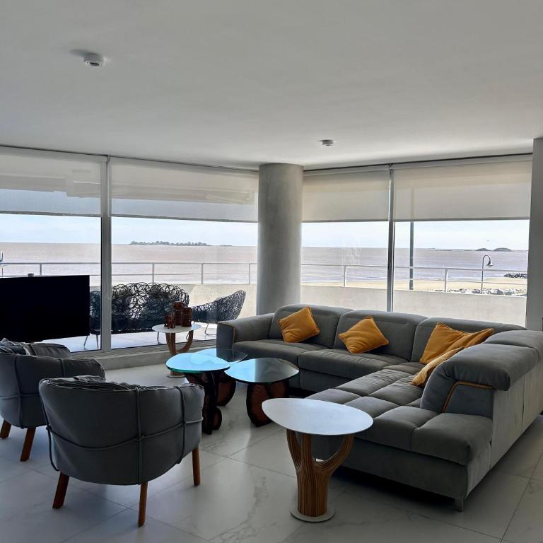 Apto 2 Dormitorios Balcón Vista al Río - Two-Bedroom Apartment - 15