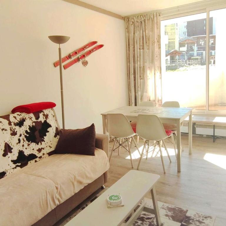 Studio cosy au pied des pistes pour 4 personnes, balcon, cœur de station, proche activités - Studio - 1
