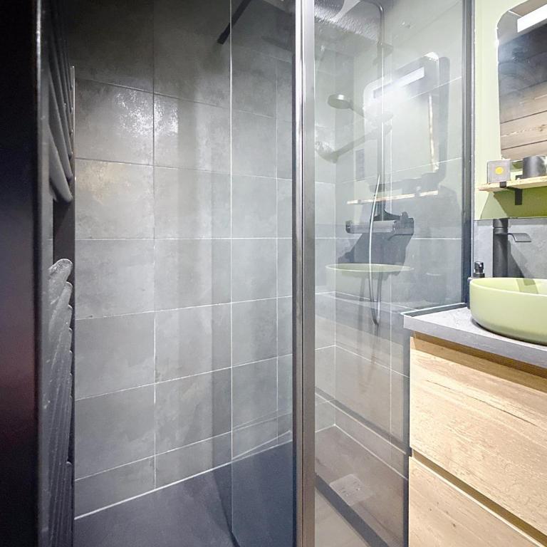 Les Tanières de Montgenèvre - Studio Dama - neuf 4p avec terrasse vue imprenable - Apartment mit 1 Schlafzimmer - 16
