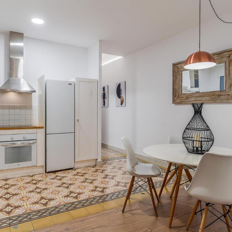 AB Eixample Calabria - Two-Bedroom Apartment - 14