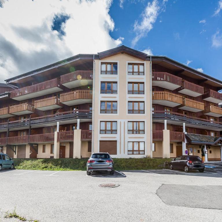 Confort moderne aux pieds des pistes, balcon, wifi, animaux admis - FR-1-329-102 - Apartment - 2