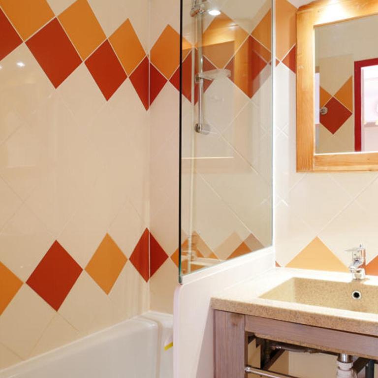 Appartement cosy 2 pièces + cabine, ski-in/ski-out, balcon sud, rénové, 6 pers, Montchavin Les Coches - FR-1-329-15 - Apartment (6 Adults) - 5