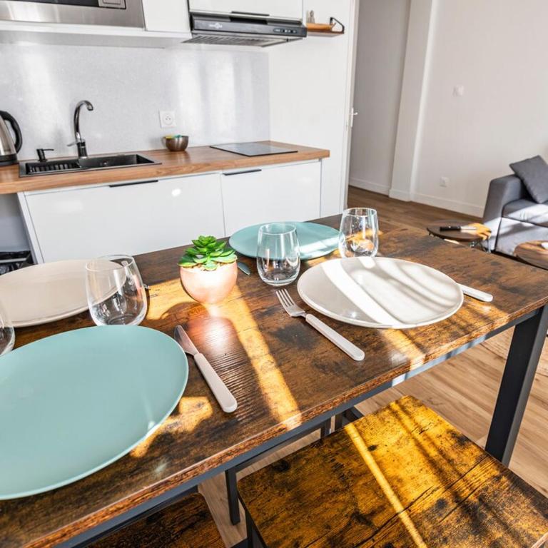 Charmant Appartement à Reims 4 Personnes, Wi-Fi, Climatisation & Confort - Apartamento de 2 dormitorios - 5
