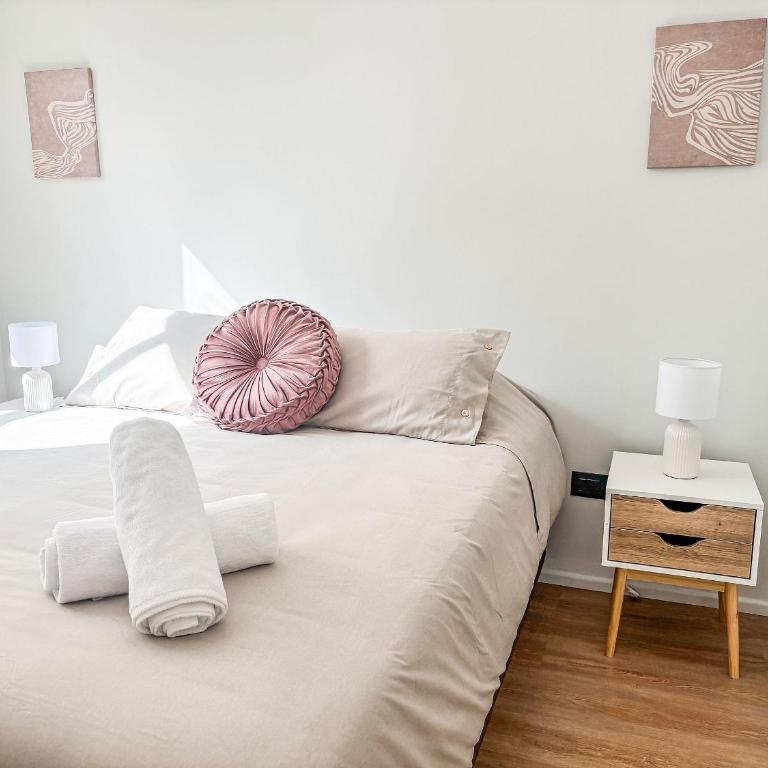 Depto Céntrico A Pasos Del Metro - Two-Bedroom Apartment - 2