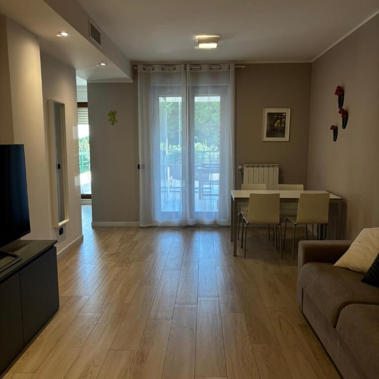 PARCO VERDE APARTMENT - Appartamento con 2 Camere da Letto - 9