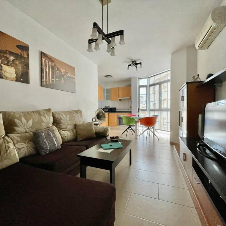 a 400m Plaza Nogalera Torremolinos 2 Dorm 4 pax - Apartamento de 2 dormitorios - 1