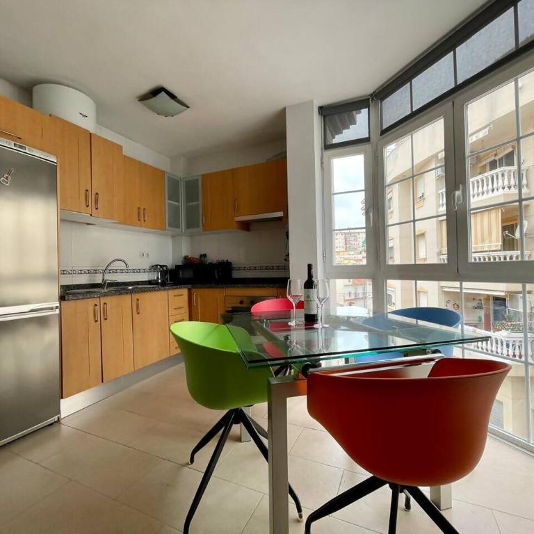 a 400m Plaza Nogalera Torremolinos 2 Dorm 4 pax - Apartamento de 2 dormitorios - 3