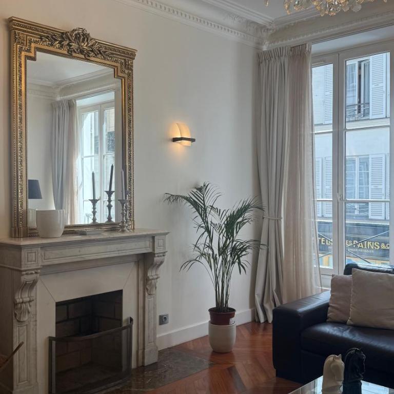 Champs Elysée Apprt II - One-Bedroom Apartment - 4