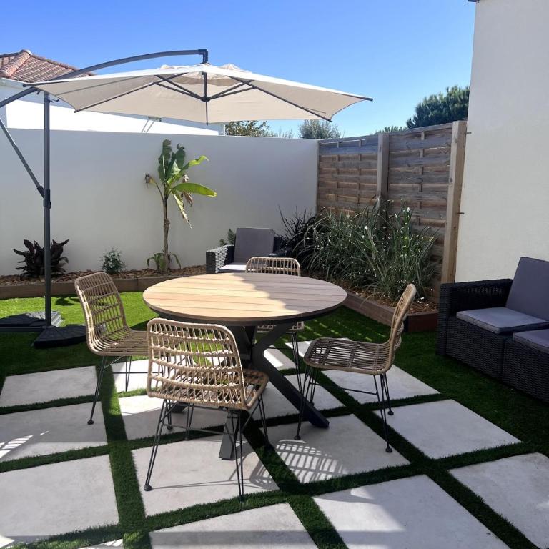 La Carolina - Love Room - Luxe - Balnéo - One-Bedroom House - 4