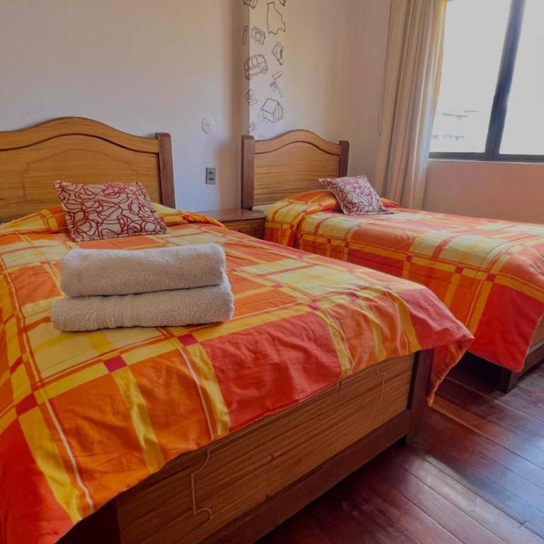 Hotel Avenida - Habitación Triple con baño privado - 10