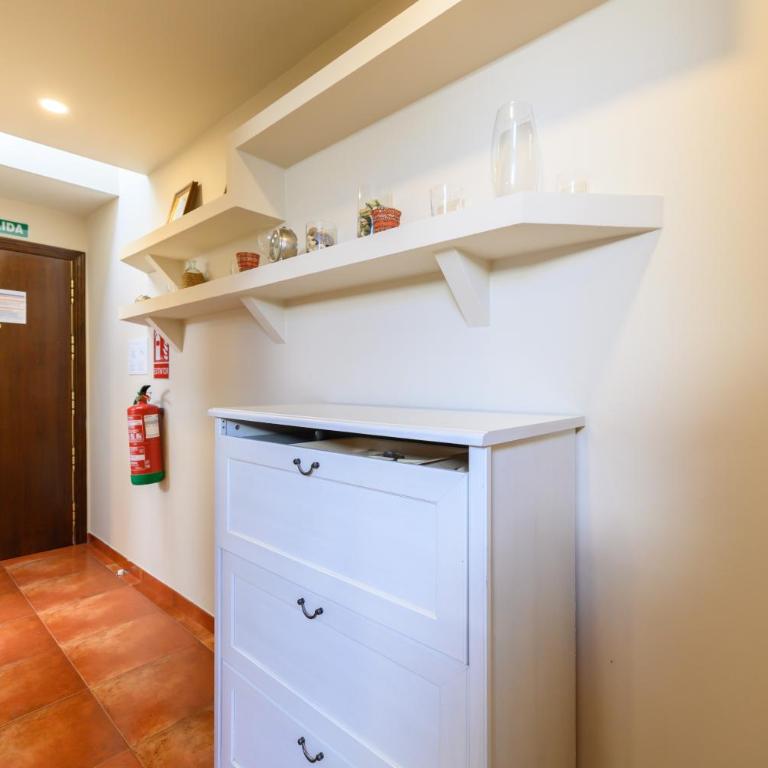 For You Rentals Preciosa Buhardilla TEMPORAL en plena Puerta del Sol de Madrid COR25 - Apartamento de 1 dormitorio - 9