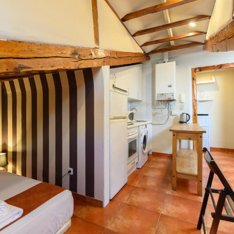 For You Rentals Preciosa Buhardilla TEMPORAL en plena Puerta del Sol de Madrid COR25 - Apartamento de 1 dormitorio - 20
