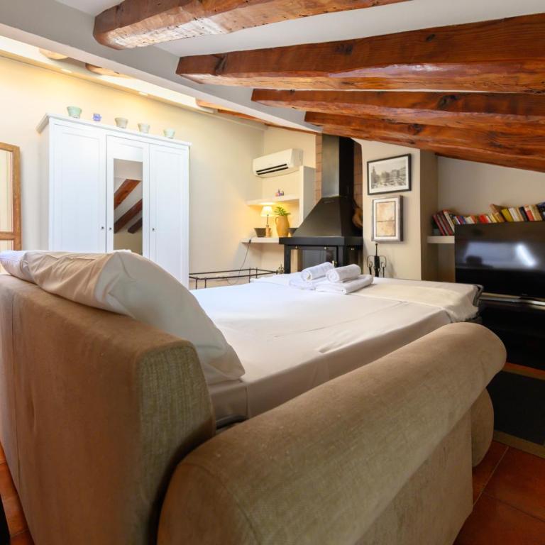 For You Rentals Preciosa Buhardilla TEMPORAL en plena Puerta del Sol de Madrid COR25 - Apartamento de 1 dormitorio - 33