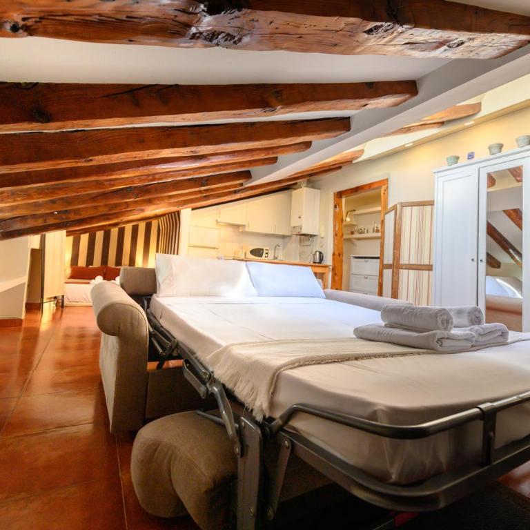 For You Rentals Preciosa Buhardilla TEMPORAL en plena Puerta del Sol de Madrid COR25 - Apartamento de 1 dormitorio - 38