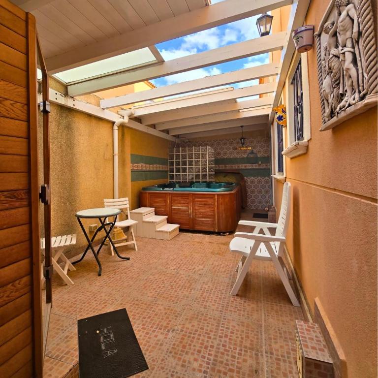 Villa Puerto: House with Private Jacuzzy & Sauna - Chalet de 3 dormitorios - 9