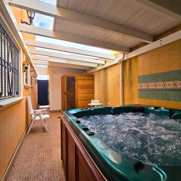Villa Puerto: House with Private Jacuzzy & Sauna - Chalet de 3 dormitorios - 22
