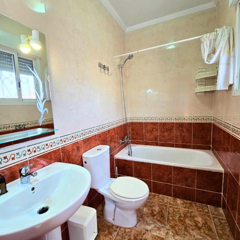 Villa Puerto: House with Private Jacuzzy & Sauna - Chalet de 3 dormitorios - 24
