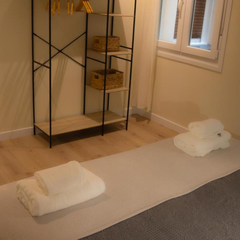 Luminoso Bilbao - Two-Bedroom Apartment - 25