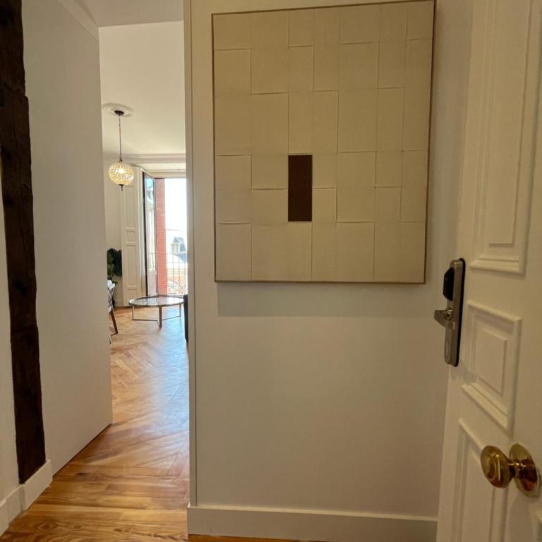 dPLACE to Be - Apartamentos de Lujo en Centro Histórico - One-Bedroom Apartment with Balcony and City View - 7