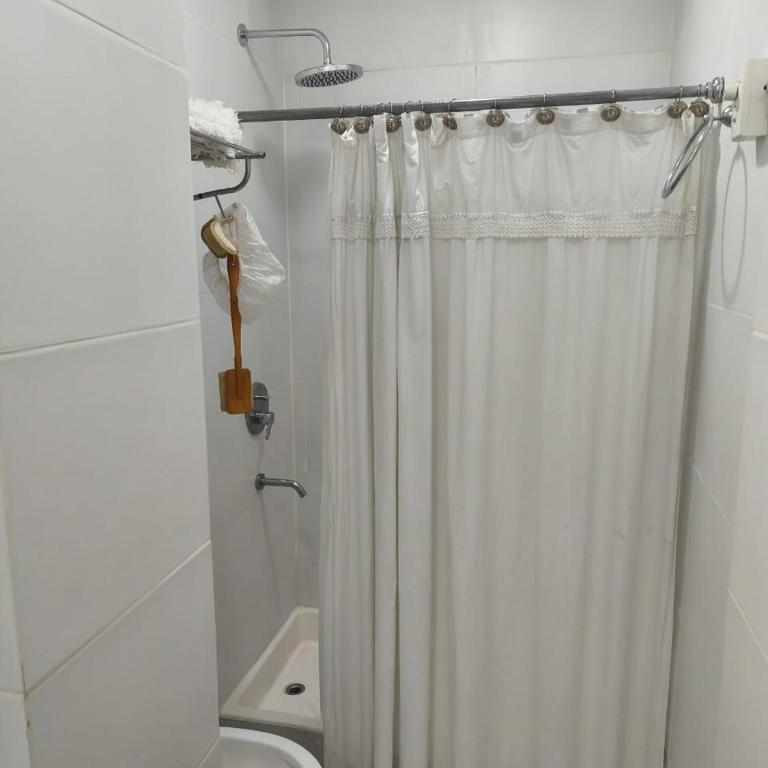 YouHouse - Habitación Doble con baño privado - 3