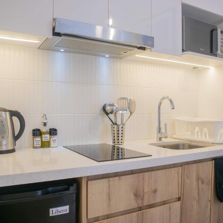 Seaside Studio near Malecon in Miraflores by Wynwood House - Apartment - 3