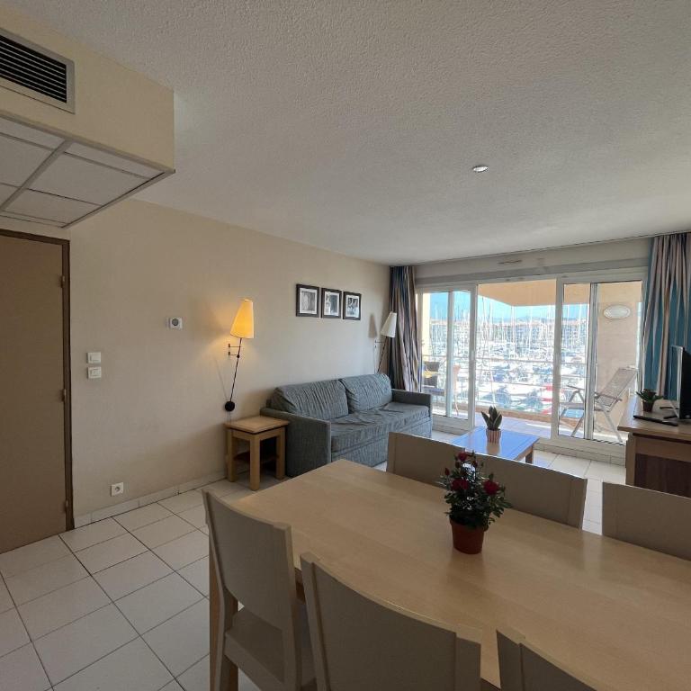 Cap Hermes 200 residence avec piscine et vue port - Apartment mit 2 Schlafzimmern, Terrasse und Meerblick - 12