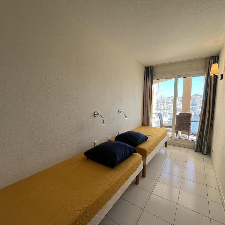 Cap Hermes 200 residence avec piscine et vue port - Apartment mit 2 Schlafzimmern, Terrasse und Meerblick - 20