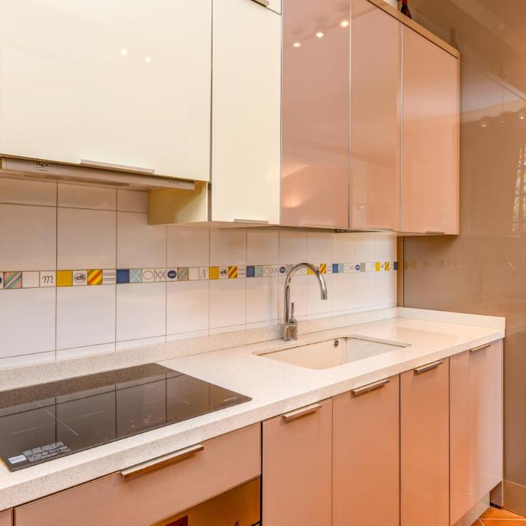 Villa Artemisia Luxury, Pool & Jacuzzi, 300m from Lake Garda - Villa - 21
