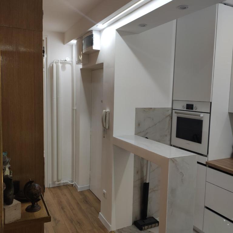Nela Lux - One-Bedroom Apartment - 4