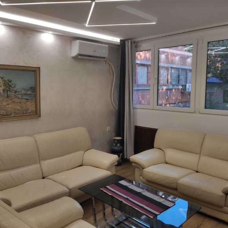 Nela Lux - One-Bedroom Apartment - 10