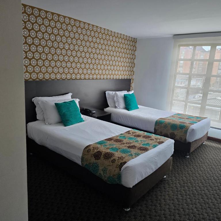 Hotel Castellana 95 - Habitación Doble - 2 camas - 4