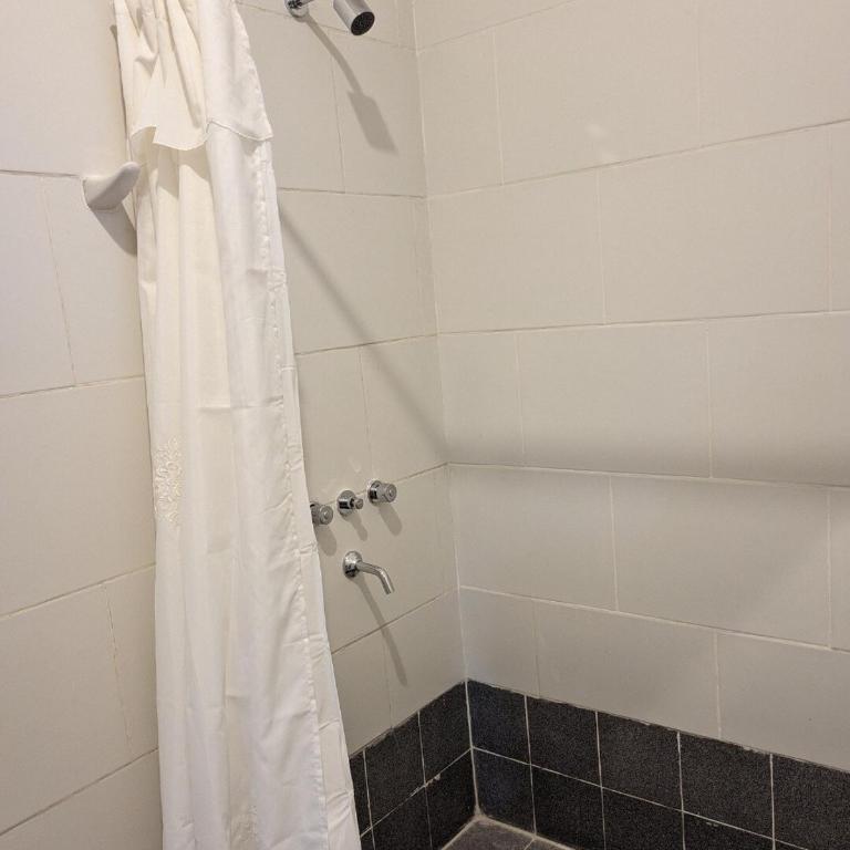 Casa entera en Salta con garage y patio privado - Casa con 1 dormitorio - 16