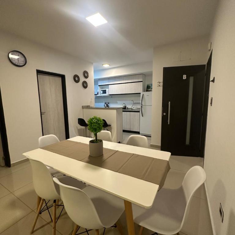Departamento Bitcoins House Rivadavia - Two-Bedroom Apartment with Balcony - 1