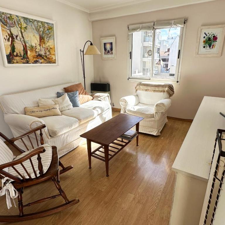 Depto Mechi - Depto en Guemes para 2 PAX con cochera descubierta - Hola Sur - One-Bedroom Apartment - 1