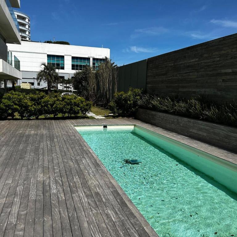 Apartamento a una cuadra de la playa mansa Torre Saint Honore 707 - One-Bedroom Apartment - 4
