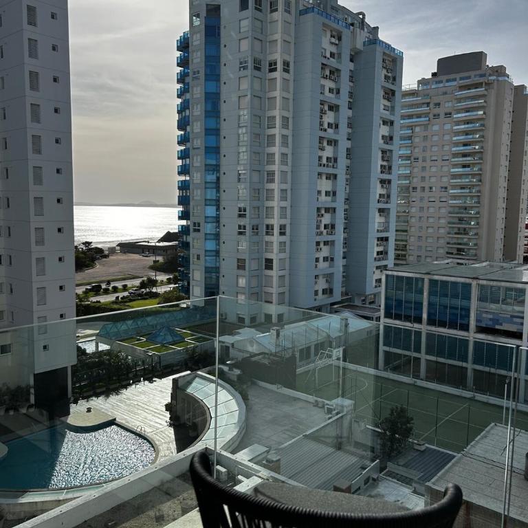 Apartamento a una cuadra de la playa mansa Torre Saint Honore 707 - One-Bedroom Apartment - 13