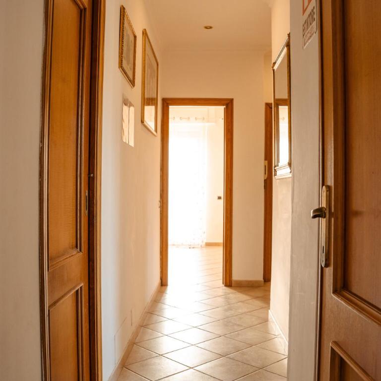 Domus Aurelia Colibrì Comfort & Terrace - Appartamento con 3 Camere da Letto e con Balcone - 10