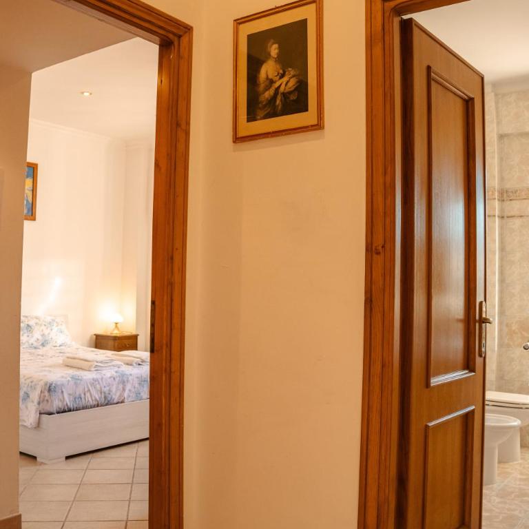 Domus Aurelia Colibrì Comfort & Terrace - Appartamento con 3 Camere da Letto e con Balcone - 14