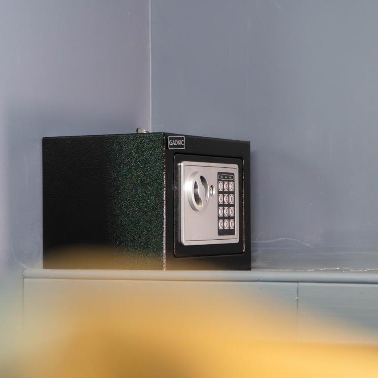 MONS hostel - Double or Twin Room with Private External Bathroom - 10