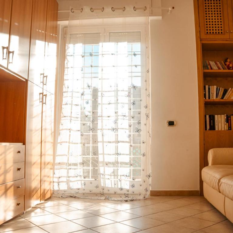 Domus Aurelia Colibrì Comfort & Terrace - Appartamento con 3 Camere da Letto e con Balcone - 13