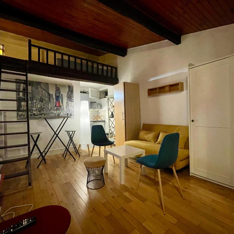 Coeur du Marais-Rue des Rosiers - One-Bedroom Apartment - 1