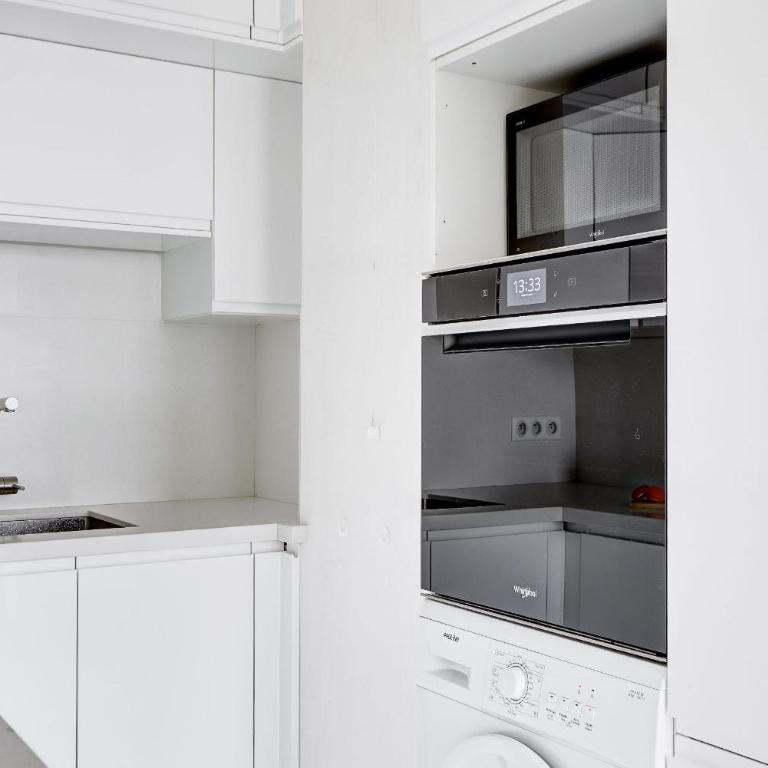 Suite Mitterand, Penthouse Parisien avec balcon - Appartement 2 Chambres - 6