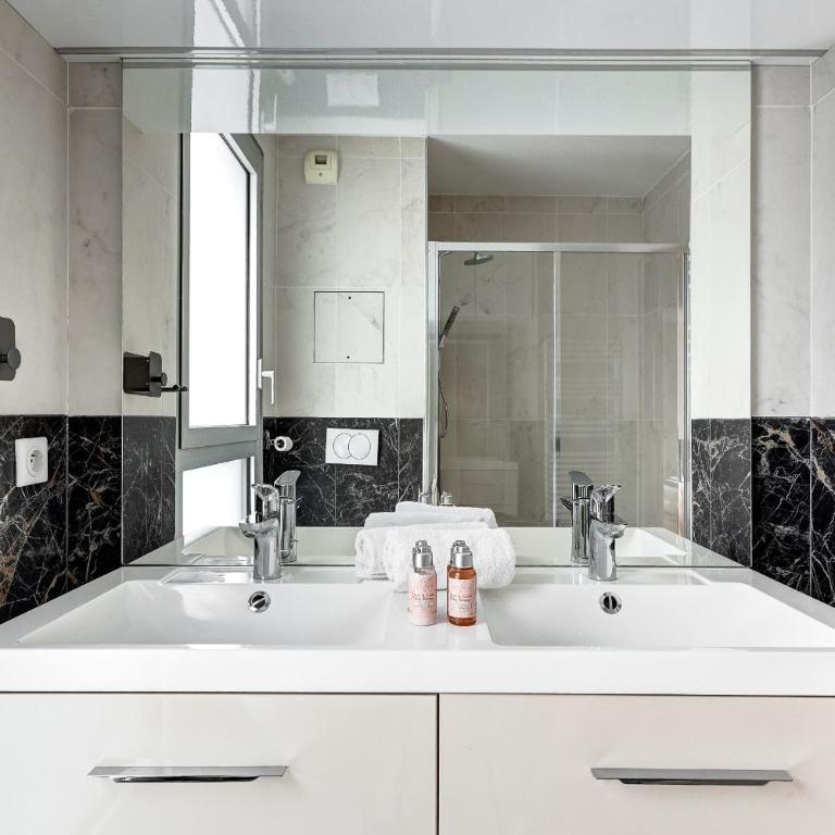Suite Mitterand, Penthouse Parisien avec balcon - Appartement 2 Chambres - 5