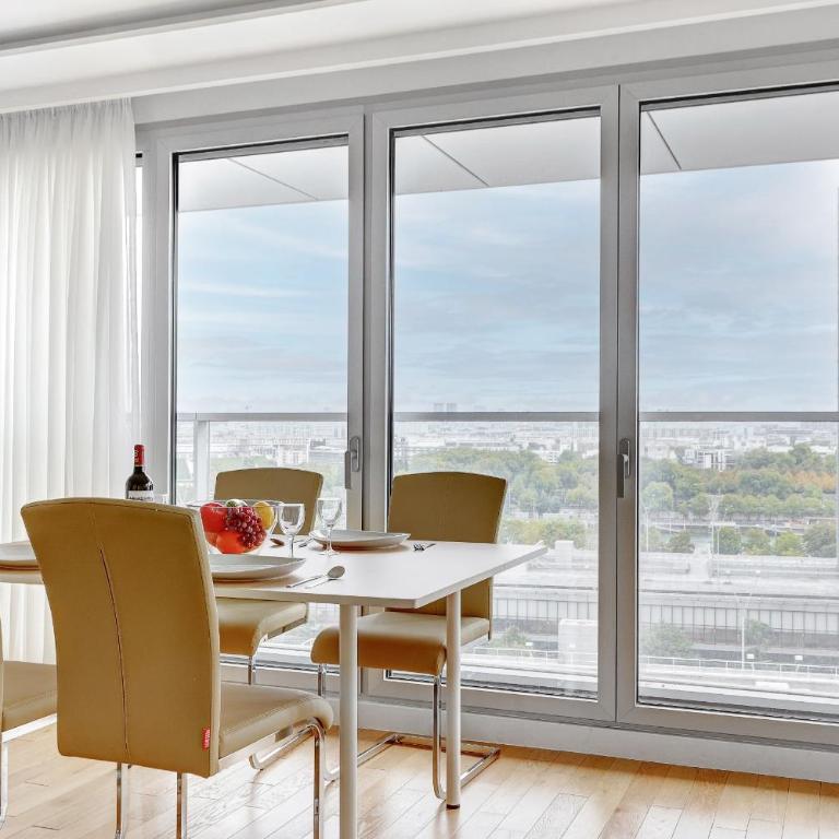 Suite Mitterand, Penthouse Parisien avec balcon - Appartement 2 Chambres - 4