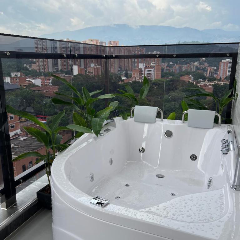 apto con jacuzzi y aire acondicionado cerca laureles - Apartamento de 1 dormitorio - 1