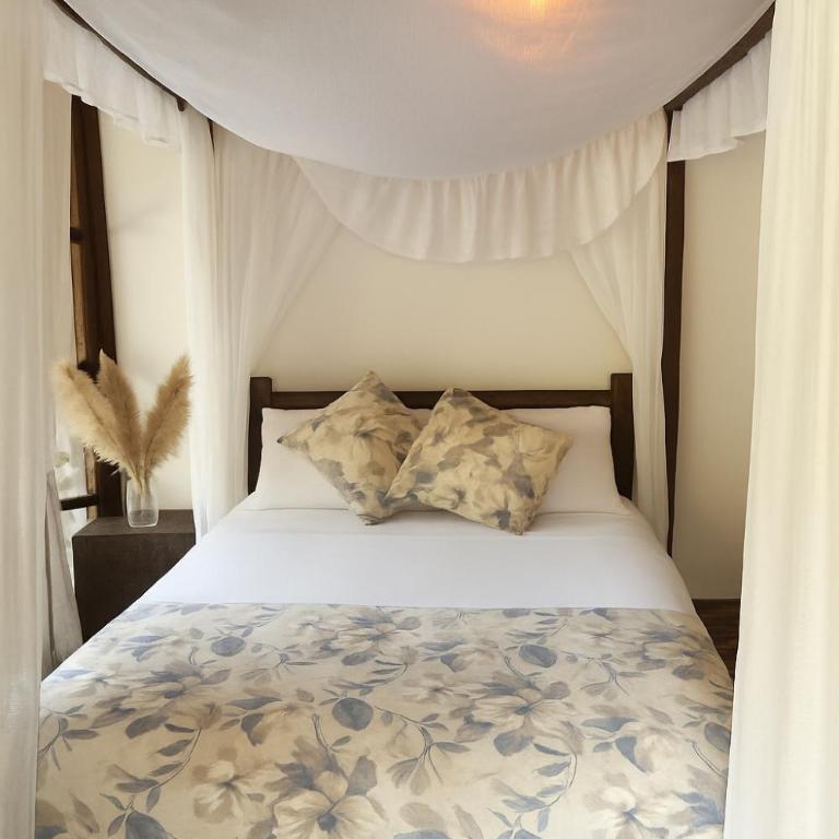 Monte Verde Hostal - Bungalow Deluxe with pool view - 2