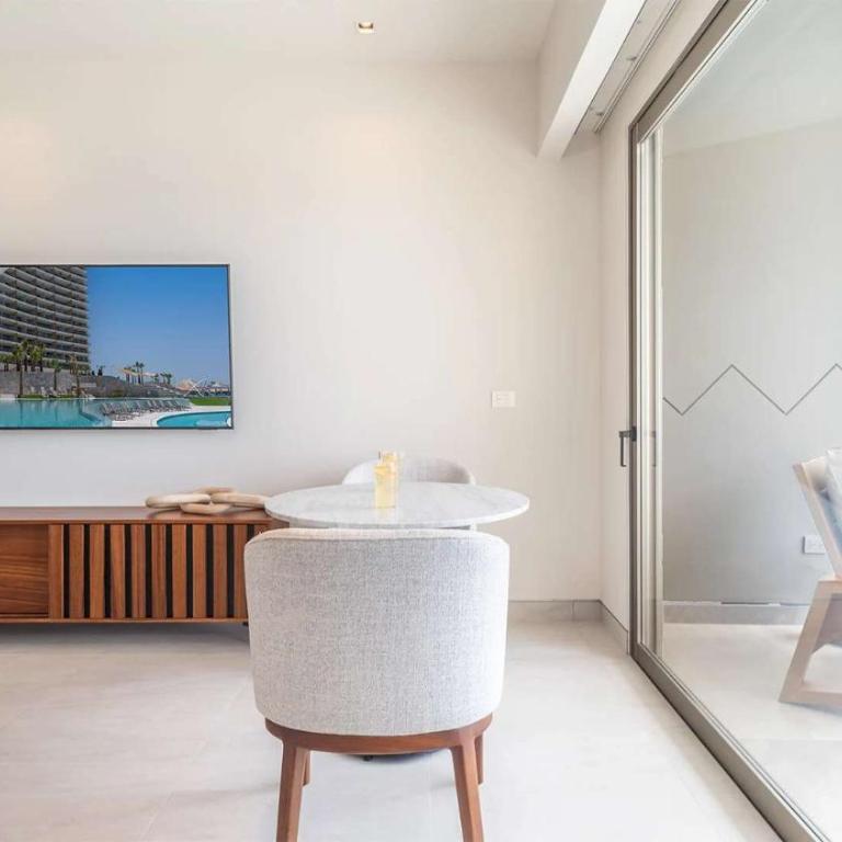 Sonoran Star Beach Front Apartment Getaway - Suite - 20